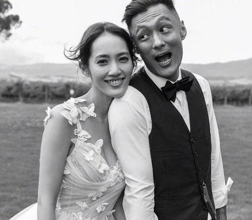 舒俊老婆张菁芳的照片,美丽与智慧并存的幸福佳人