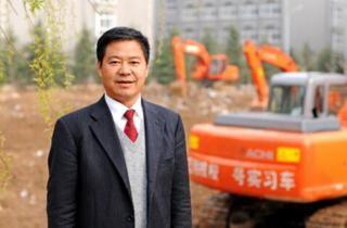 蓝翔 军方背景,揭秘军方背景下的职业教育传奇